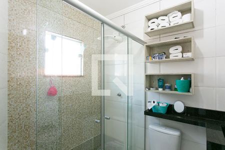 Casa à venda com 170m², 4 quartos e 2 vagasBanheiro da Suíte 1