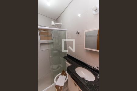 Banheiro de apartamento para alugar com 1 quarto, 30m² em Vila Maria, São Paulo