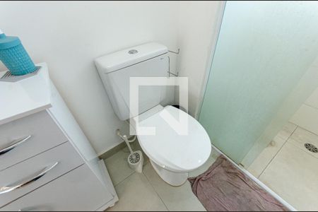 Apartamento à venda com 35m², 2 quartos e sem vaga Apartamento à venda com 35m², 2 quartos e sem vagaBanheiro