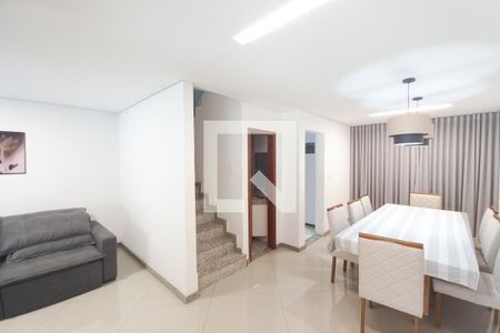 Sala de casa à venda com 3 quartos, 156m² em Planalto, Belo Horizonte