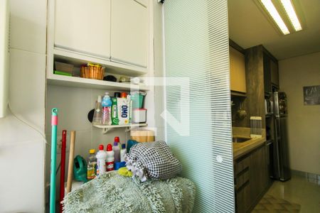 Apartamento à venda com 68m², 2 quartos e 1 vagaÁrea de Serviço