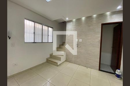 Sala de casa para alugar com 2 quartos, 56m² em Vila Rui Barbosa, São Paulo