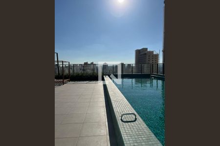 Apartamento para alugar com 32m², 1 quarto e sem vaga Apartamento para alugar com 32m², 1 quarto e sem vagaÁrea comum - Piscina