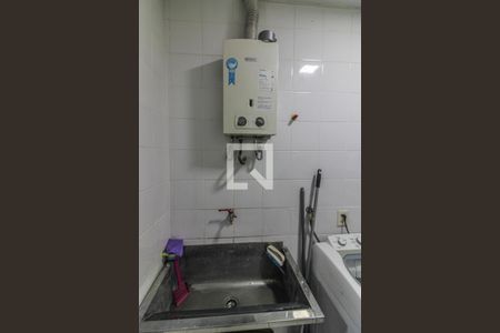 Casa de condomínio à venda com 178m², 3 quartos e 2 vagasÁrea de Serviço