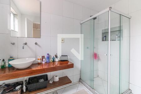 Casa de condomínio à venda com 178m², 3 quartos e 2 vagasSuíte 1 Master - Banheiro