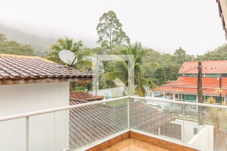 Casa de condomínio à venda com 178m², 3 quartos e 2 vagasTerraço