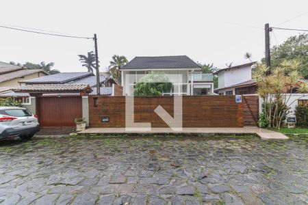 Casa de condomínio à venda com 178m², 3 quartos e 2 vagasFachada