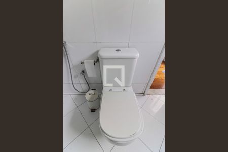 Casa de condomínio à venda com 178m², 3 quartos e 2 vagasSuíte 1 Master - Banheiro