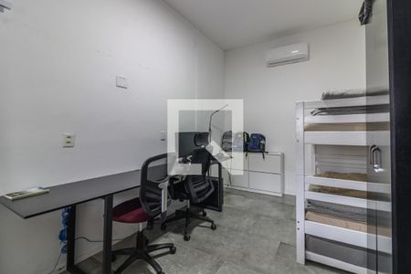 Casa de condomínio à venda com 178m², 3 quartos e 2 vagasQuarto