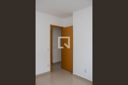 Apartamento à venda com 94m², 4 quartos e 2 vagasQuarto 02