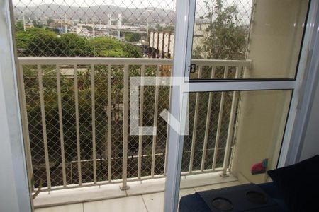 Sala de apartamento à venda com 2 quartos, 52m² em Del Castilho, Rio de Janeiro