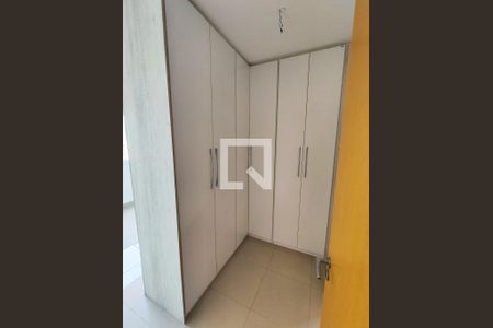 Apartamento à venda com 89m², 3 quartos e sem vagaSuíte - Armários