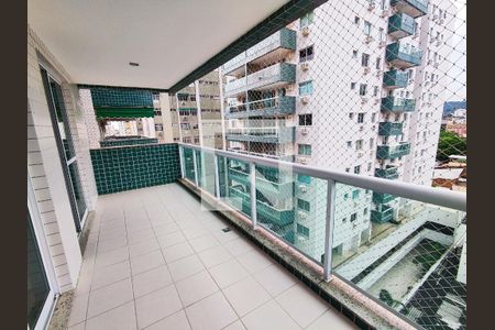 Apartamento à venda com 89m², 3 quartos e sem vagaVaranda