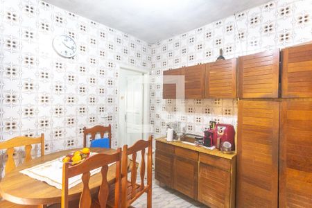 Casa à venda com 140m², 2 quartos e 2 vagas Casa à venda com 140m², 2 quartos e 2 vagasCozinha