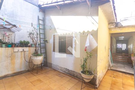 Casa à venda com 140m², 2 quartos e 2 vagas Casa à venda com 140m², 2 quartos e 2 vagasQuintal