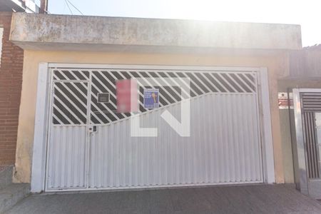 Casa à venda com 140m², 2 quartos e 2 vagas Casa à venda com 140m², 2 quartos e 2 vagasFachada