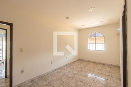 Hall de casa para alugar com 2 quartos, 200m² em Campo Grande, Rio de Janeiro