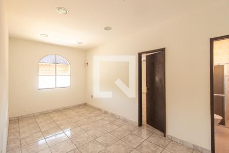 Hall de casa para alugar com 2 quartos, 200m² em Campo Grande, Rio de Janeiro