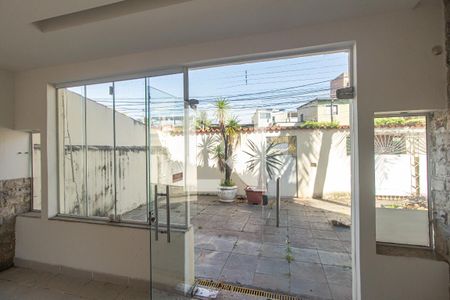 Vista da Sala de casa para alugar com 2 quartos, 200m² em Campo Grande, Rio de Janeiro
