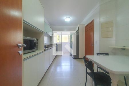 Apartamento para alugar com 149m², 3 quartos e 2 vagas Apartamento para alugar com 149m², 3 quartos e 2 vagasCozinha