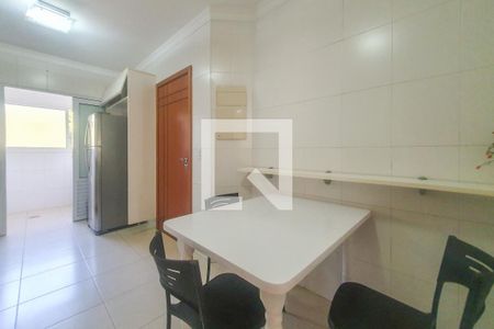 Apartamento para alugar com 149m², 3 quartos e 2 vagas Apartamento para alugar com 149m², 3 quartos e 2 vagasCozinha