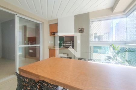 Apartamento para alugar com 149m², 3 quartos e 2 vagas Apartamento para alugar com 149m², 3 quartos e 2 vagasVaranda