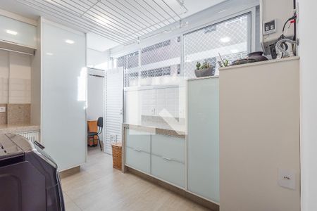 Apartamento à venda com 200m², 3 quartos e 1 vagaÁrea de Serviço