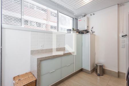 Apartamento à venda com 200m², 3 quartos e 1 vagaÁrea de Serviço