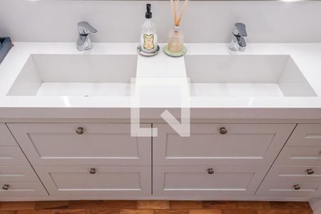 Apartamento à venda com 200m², 3 quartos e 1 vagaBanheiro da Suíte