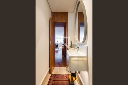 Apartamento à venda com 200m², 3 quartos e 1 vagaBanheiro 2