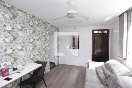 Sala de apartamento à venda com 3 quartos, 79m² em Jardim Riacho das Pedras, Contagem