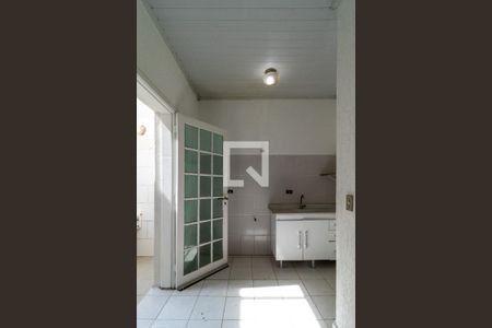 Cozinha de kitnet/studio para alugar com 1 quarto, 22m² em Bom Retiro, São Paulo