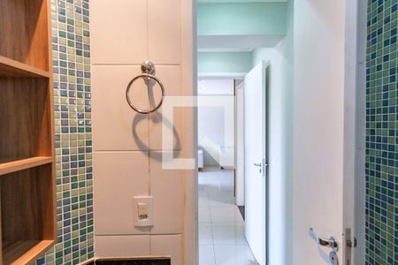 Apartamento à venda com 66m², 2 quartos e 1 vaga Apartamento à venda com 66m², 2 quartos e 1 vagaBanheiro Social