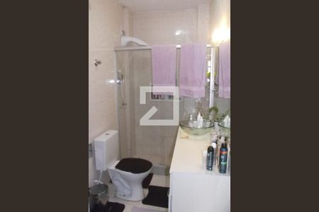 Banheiro de apartamento à venda com 2 quartos, 65m² em Sampaio, Rio de Janeiro