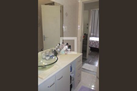 Apartamento para alugar com 65m², 2 quartos e sem vagaBanheiro