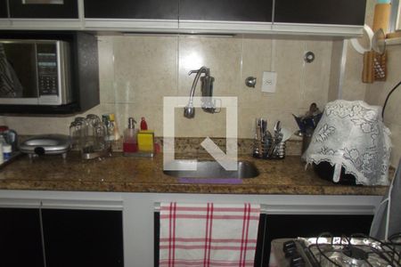 Cozinha de apartamento à venda com 2 quartos, 65m² em Sampaio, Rio de Janeiro