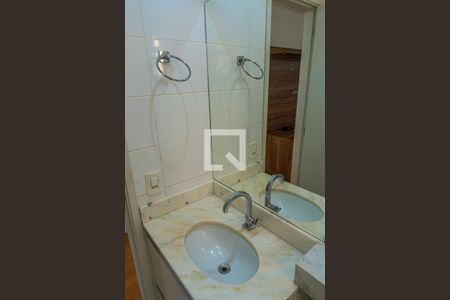 Apartamento à venda com 74m², 3 quartos e 2 vagasBanheiro