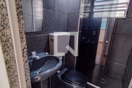 Banheiro de apartamento à venda com 1 quarto, 30m² em Taquara, Rio de Janeiro