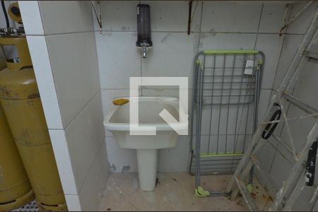 Casa de condomínio à venda com 160m², 6 quartos e 2 vagasÁrea de serviço