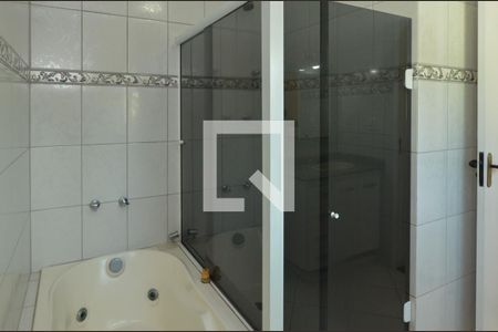 Casa de condomínio à venda com 160m², 6 quartos e 2 vagasBanheiro da Suíte