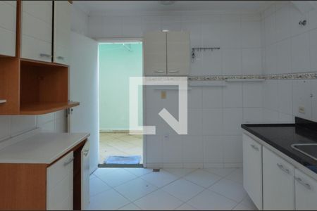 Casa de condomínio à venda com 160m², 6 quartos e 2 vagasCozinha 