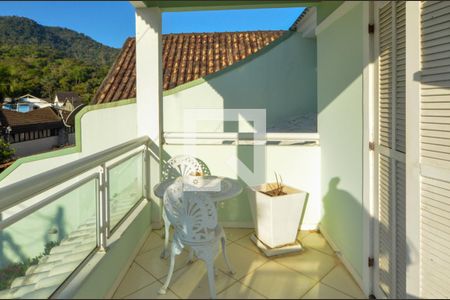 Casa de condomínio à venda com 160m², 6 quartos e 2 vagasSuite - varanda