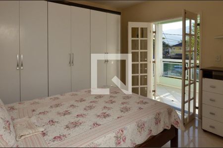 Casa de condomínio à venda com 160m², 6 quartos e 2 vagasSuite