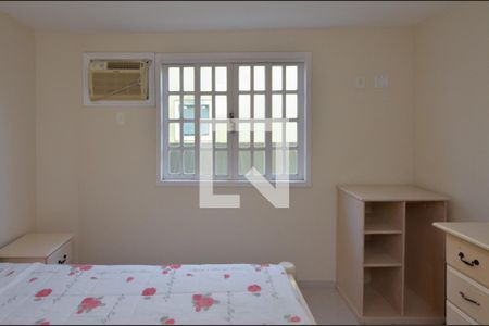 Casa de condomínio à venda com 160m², 6 quartos e 2 vagasQuarto 2