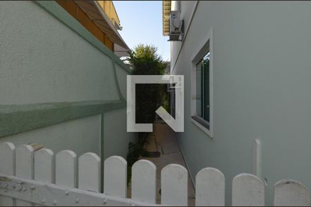 Casa de condomínio à venda com 160m², 6 quartos e 2 vagasÁrea externa