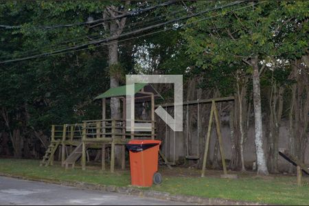 Casa de condomínio à venda com 160m², 6 quartos e 2 vagasÁrea comum - Playground