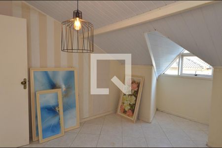 Casa de condomínio à venda com 160m², 6 quartos e 2 vagas Sótão - quarto 2