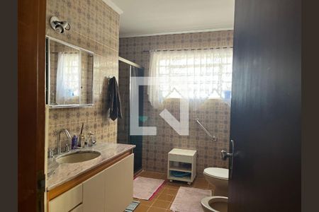 Casa à venda com 270m², 3 quartos e 2 vagasBanheiro da Suíte