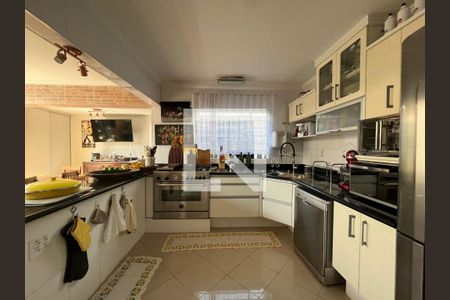 Casa à venda com 270m², 3 quartos e 2 vagasCozinha