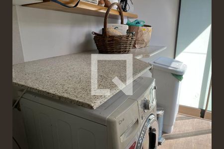 Casa à venda com 270m², 3 quartos e 2 vagasLavanderia